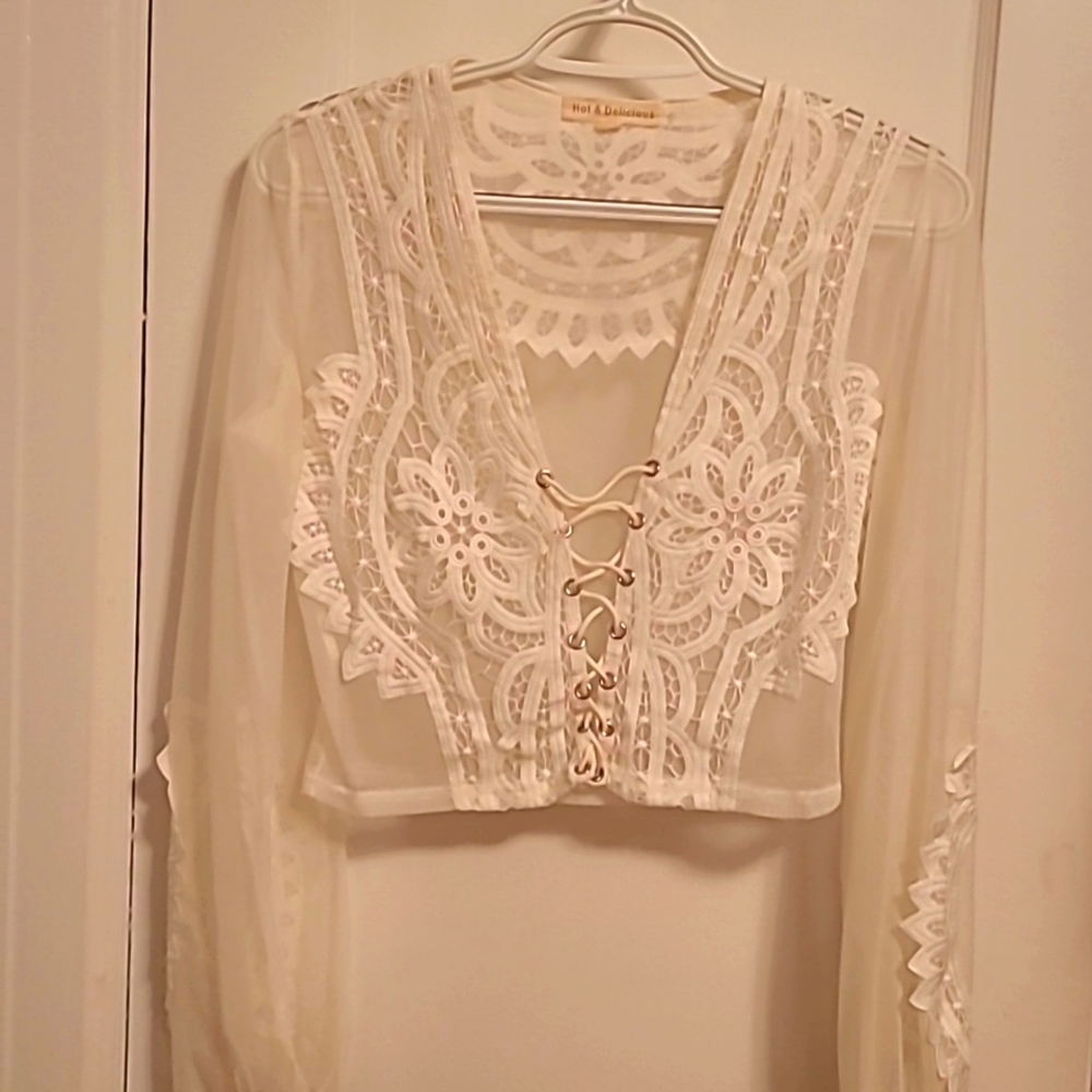 Mystic Boutique white lace crop top